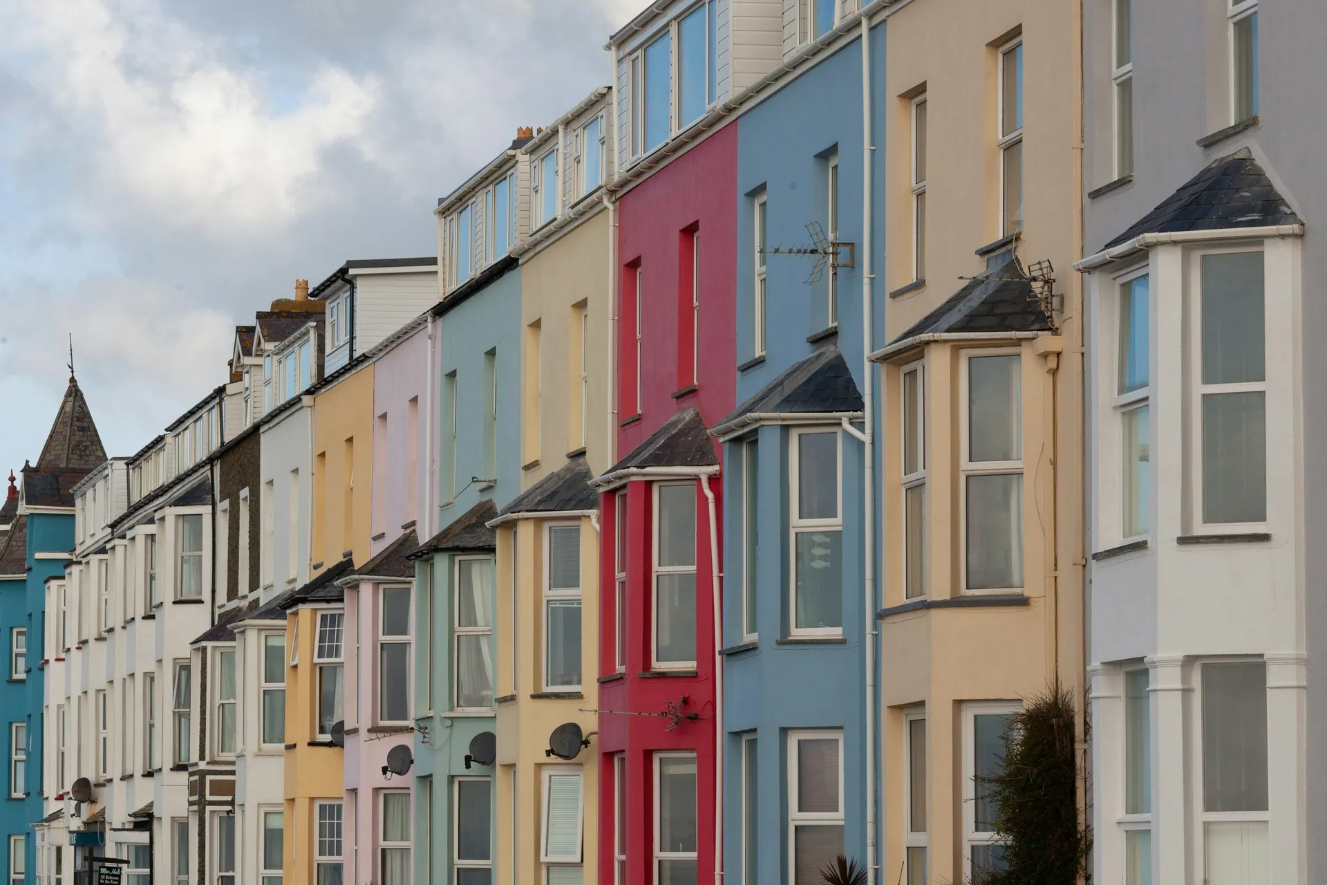 financial-advice-taxes-saving-real-estate